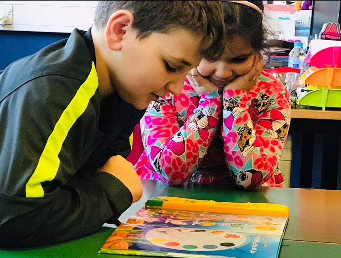 علي عوض وسنات